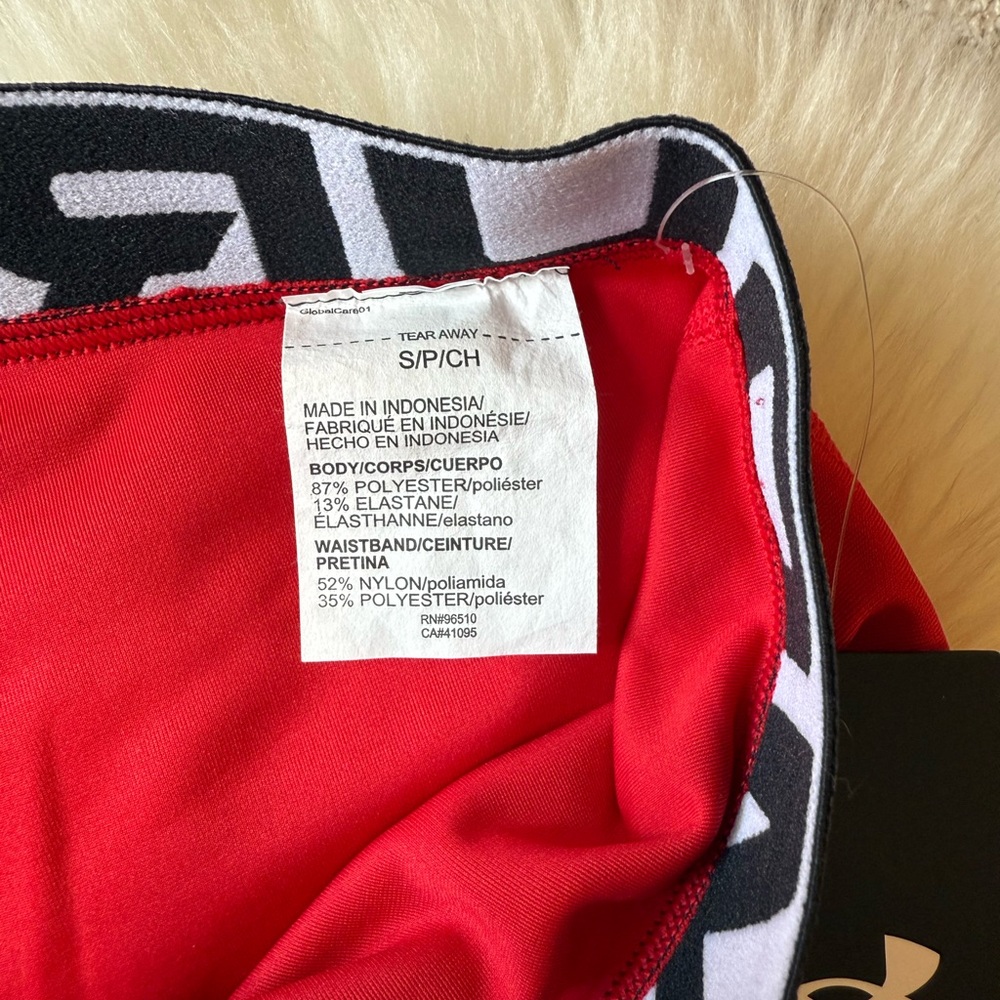 Under Armour Red Compression Shorts - Picture 2 of 3